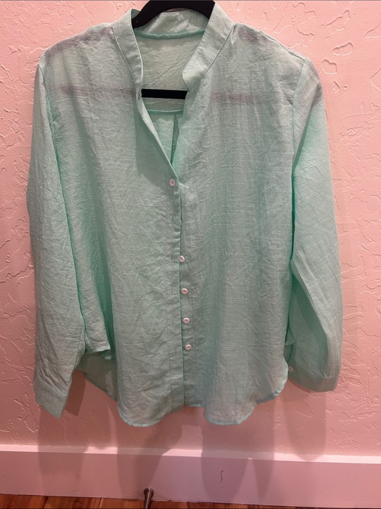 SHEIN Tops - Light Mint Green Button-Up Linen Shirt